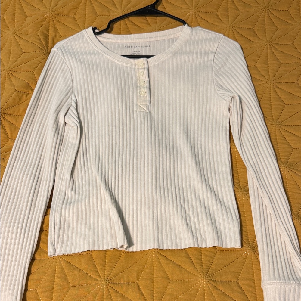 American Eagle Outfitters White Ribbed Button Down Shirt